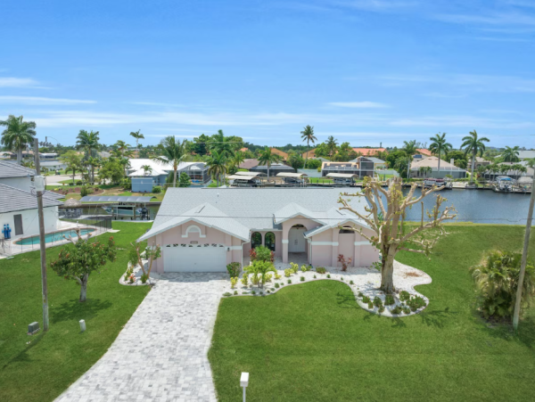 Luxurious Gulf Access Home in Cape Coral